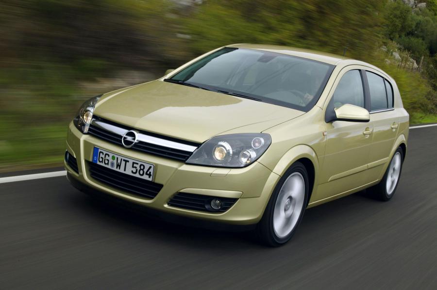 Opel Astra 2005 года  (фото 44 из 141)